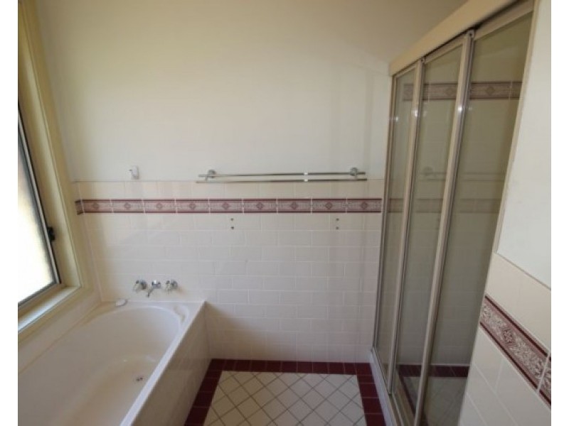 51 Holwell Crt, Raymond Terrace NSW 2324