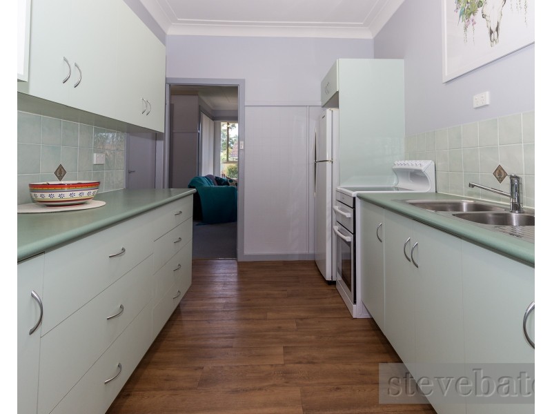 13 Murulla Crescent, Raymond Terrace NSW 2324