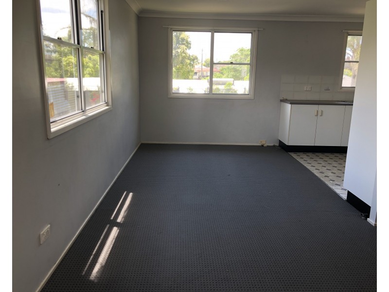 2/5 Irrawang Street, Raymond Terrace NSW 2324