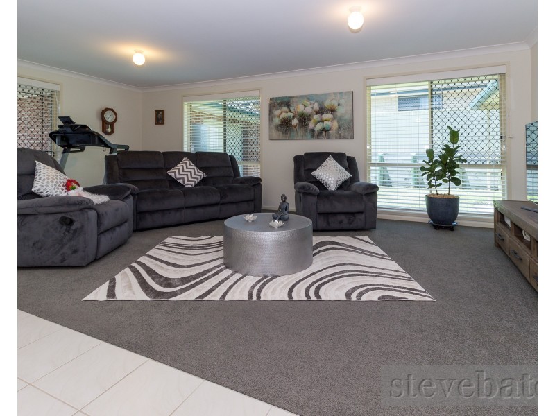 6 McPherson Place, Raymond Terrace NSW 2324