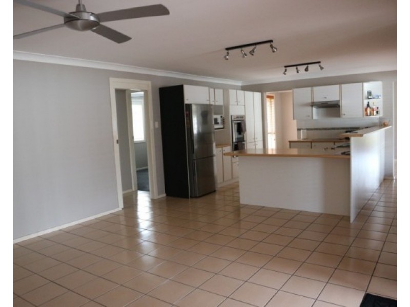 28 Cederwood Crescent, Raymond Terrace NSW 2324