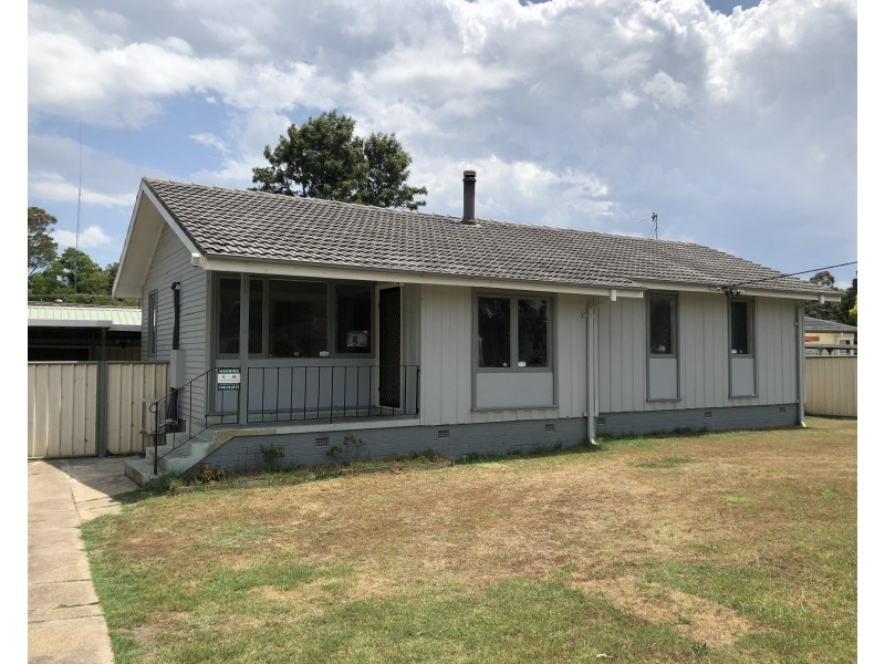 2 Troman Parade, Raymond Terrace NSW 2324