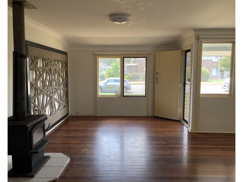 2 Troman Parade, Raymond Terrace NSW 2324