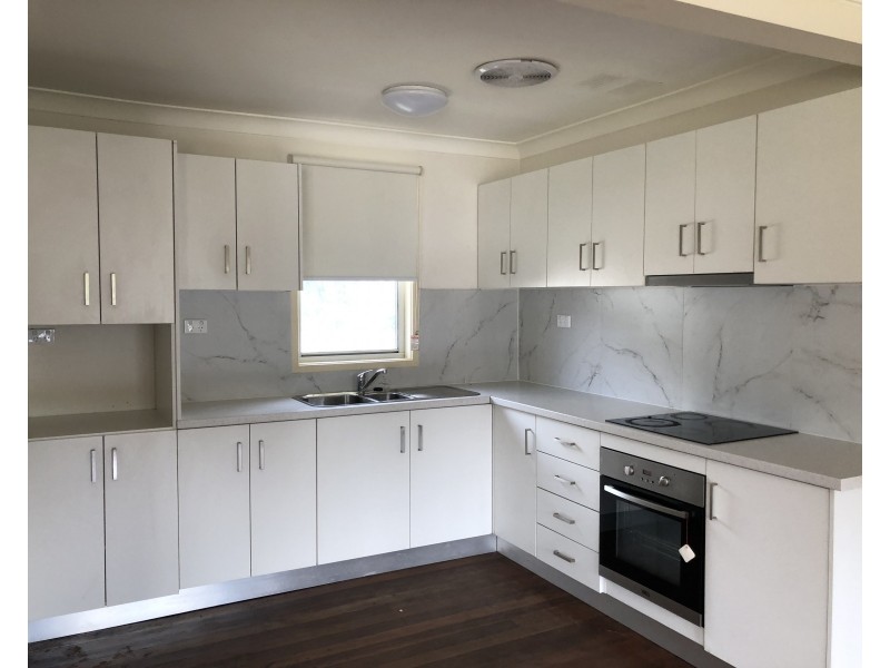 2 Troman Parade, Raymond Terrace NSW 2324