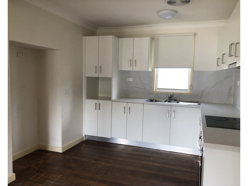 2 Troman Parade, Raymond Terrace NSW 2324