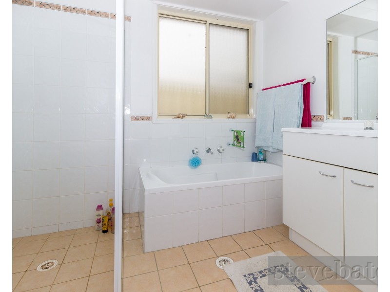 165 Benjamin Lee Drive, Raymond Terrace NSW 2324