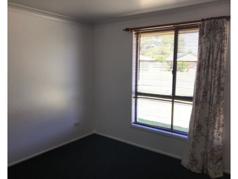 5 Dunn Place, Raymond Terrace NSW 2324