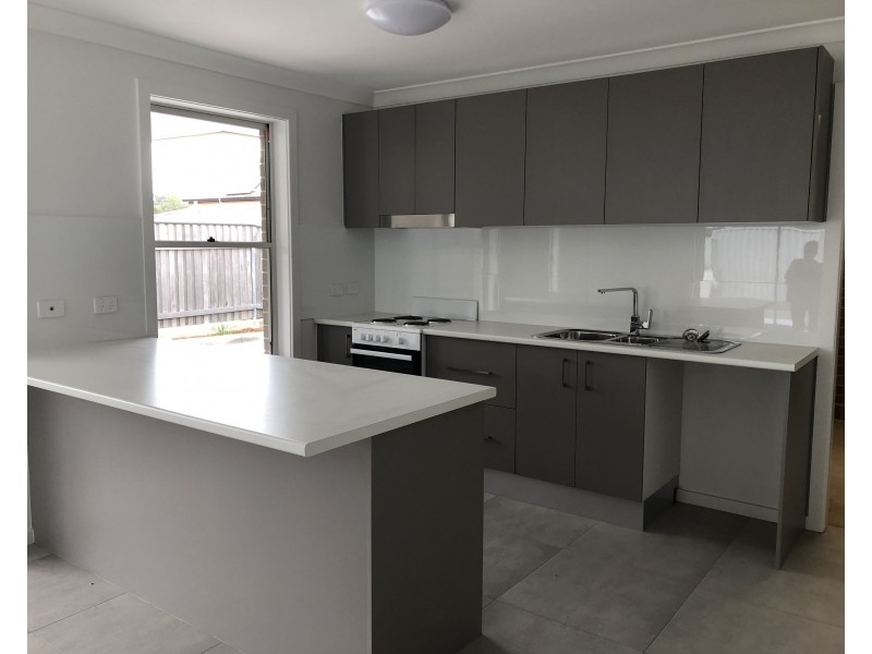 2/4 Irrawang Street, Raymond Terrace NSW 2324