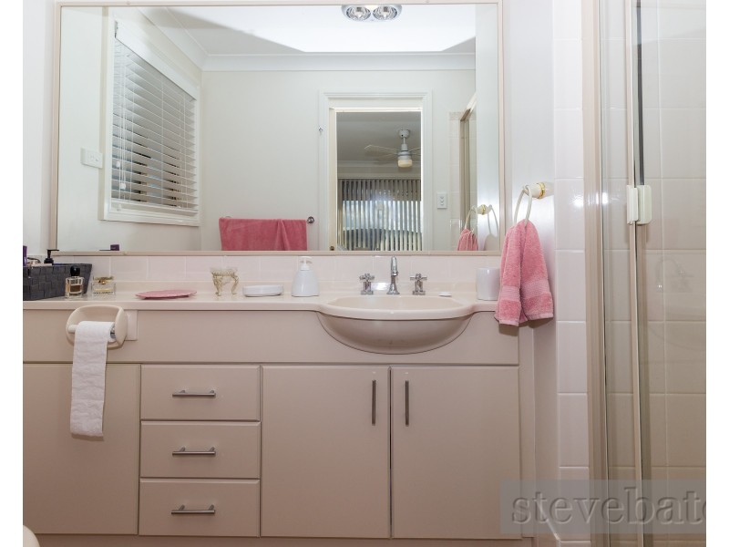 24 Holwell Circuit, Raymond Terrace NSW 2324