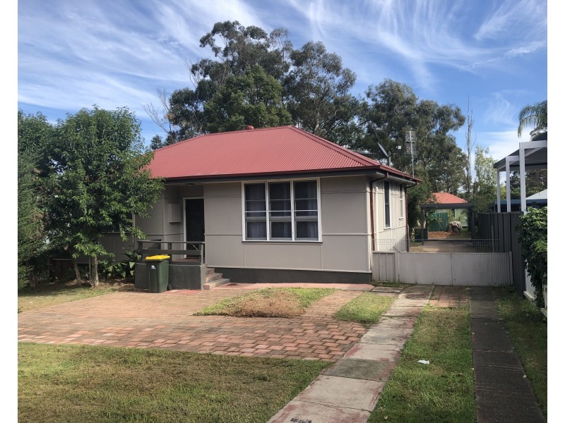8 Anne Street, Raymond Terrace NSW 2324