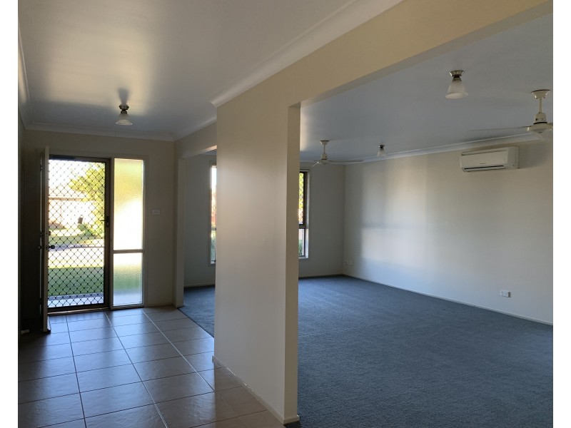 18 Manning Avenue, Raymond Terrace NSW 2324