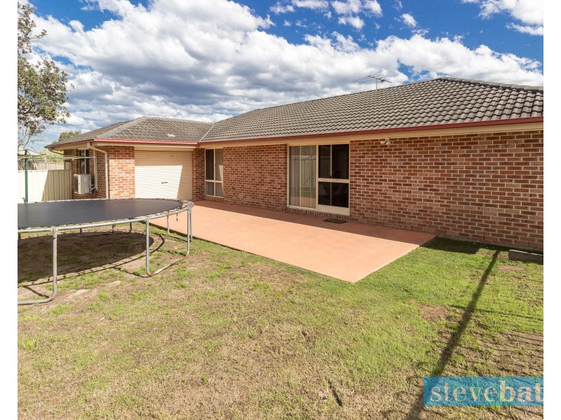 10 Gordon Reeve Close, Raymond Terrace NSW 2324