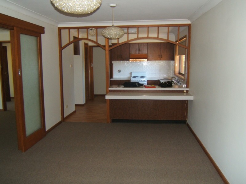 8 Rees James Road, Raymond Terrace NSW 2324