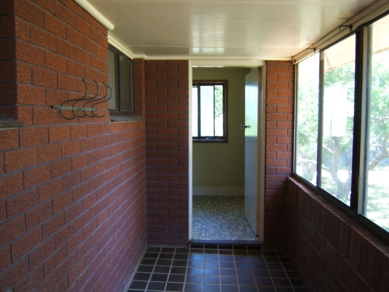 8 Rees James Road, Raymond Terrace NSW 2324