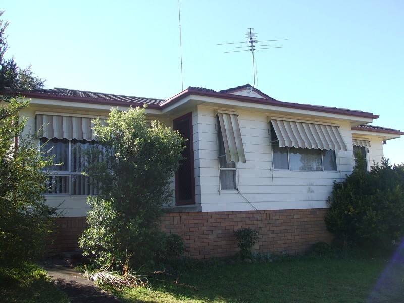 8 Acacia Avenue, Raymond Terrace NSW 2324