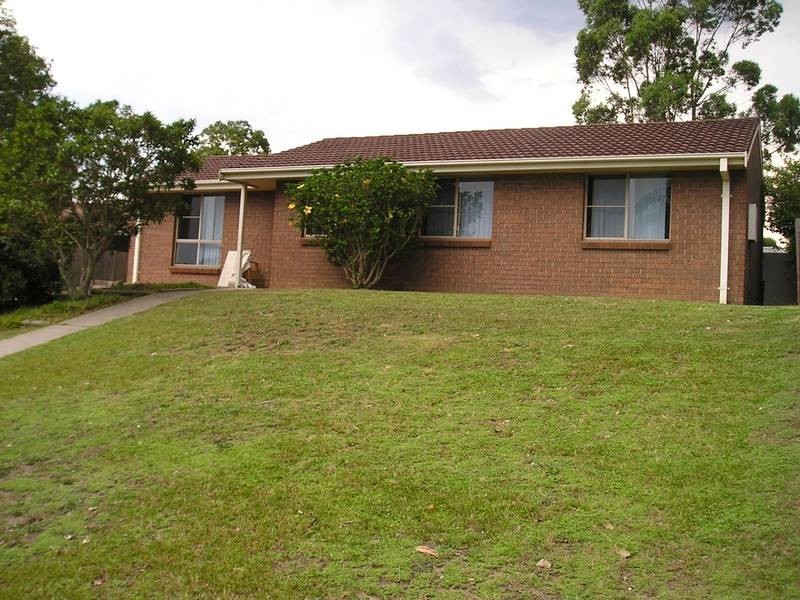 17 Oxley Close, Raymond Terrace NSW 2324