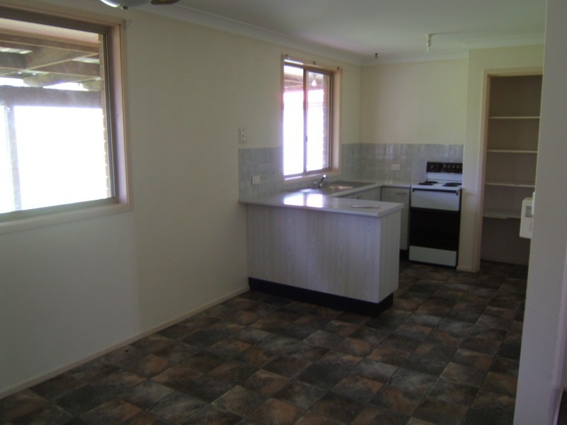 17 Oxley Close, Raymond Terrace NSW 2324