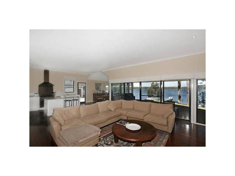 4 Merriwa Boulevarde, North Arm Cove NSW 2324