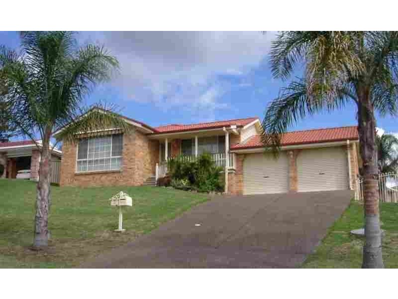 8 Cooper Place, Raymond Terrace NSW 2324