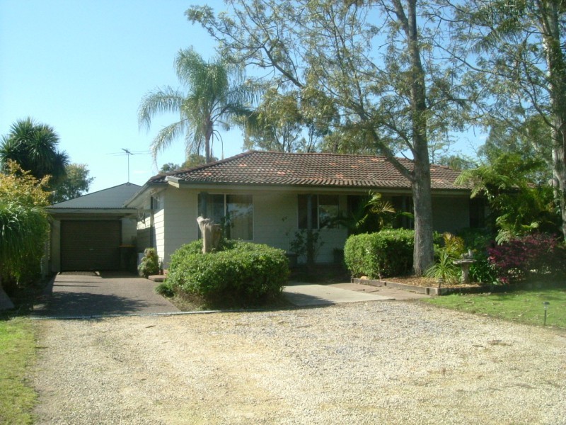 18 Dixon Street, Seaham NSW 2324