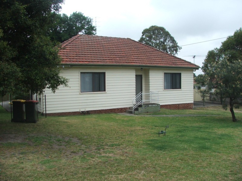 1/4 Morgan Crescent, Raymond Terrace NSW 2324