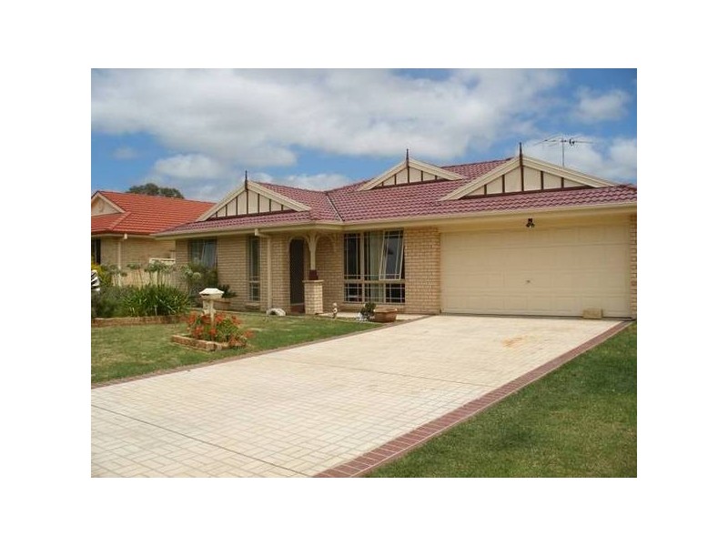 38 Gwen Parade, Raymond Terrace NSW 2324
