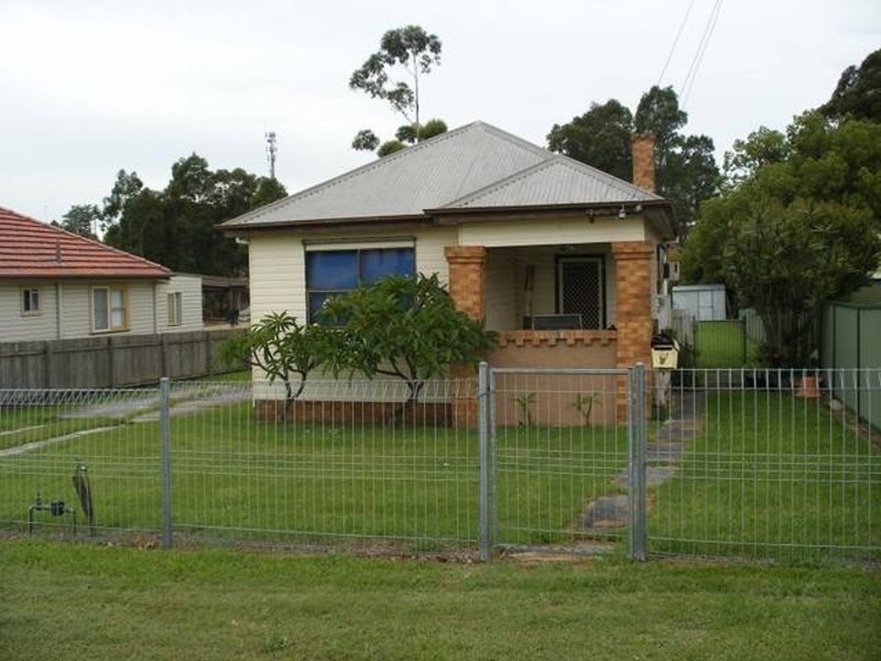 9 Irrawang, Raymond Terrace NSW 2324
