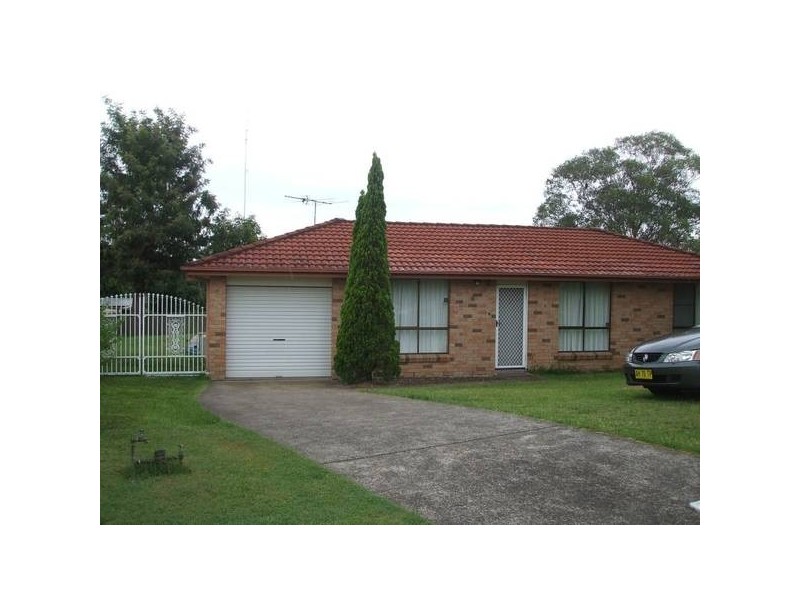 6 Oxley Close, Raymond Terrace NSW 2324