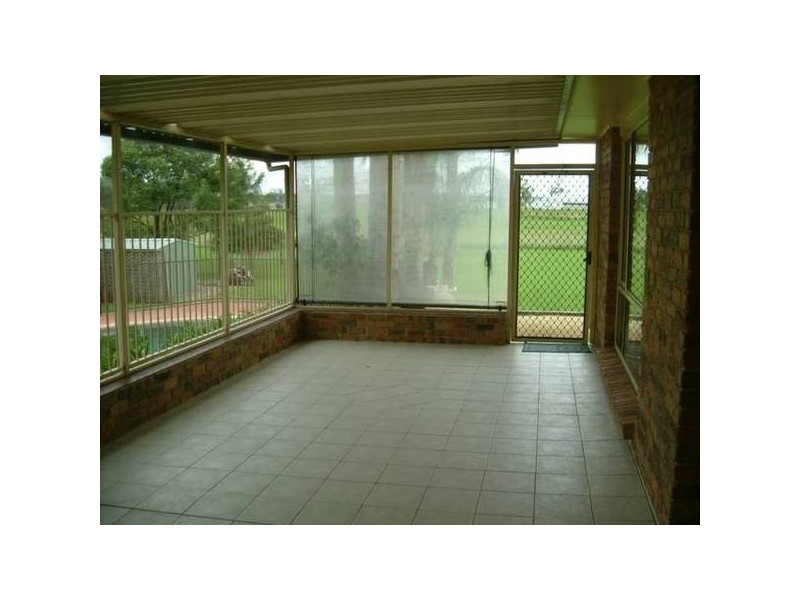 38 Elizabeth Street, Wallalong NSW 2320