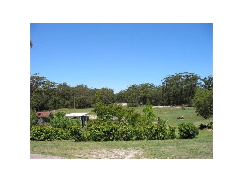 68 Marsh Road, Salt Ash NSW 2318