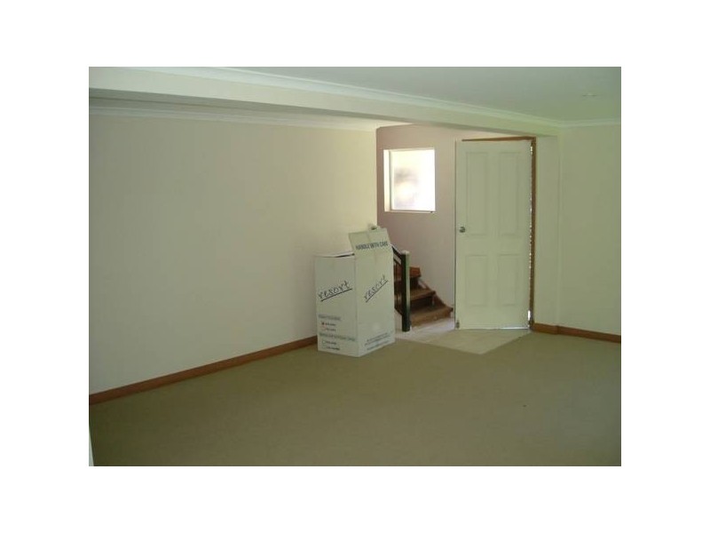 17 Lowe Street, Clarence Town NSW 2321