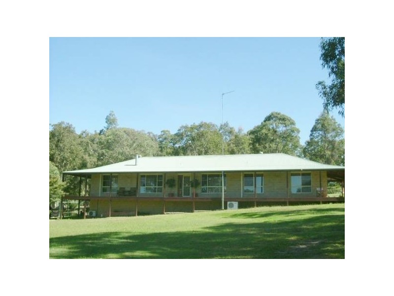 16 Timbertop Road, Glen Oak NSW 2320