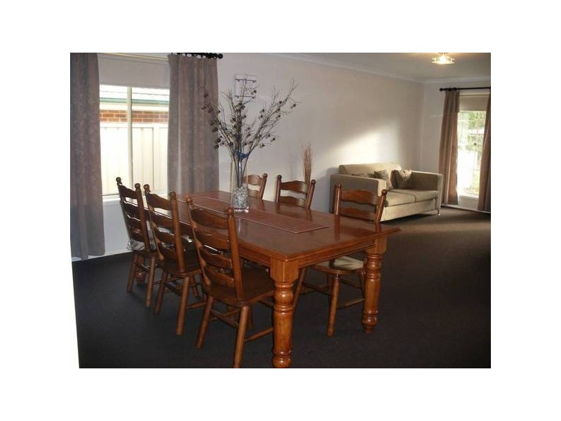 17 Scott Street, Seaham NSW 2324