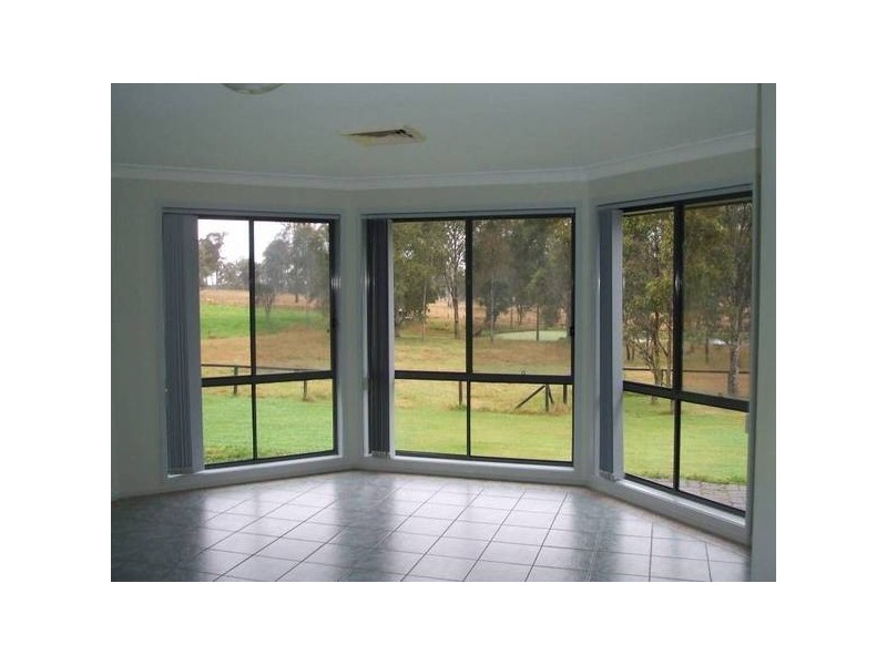 1 Grape Street, Seaham NSW 2324