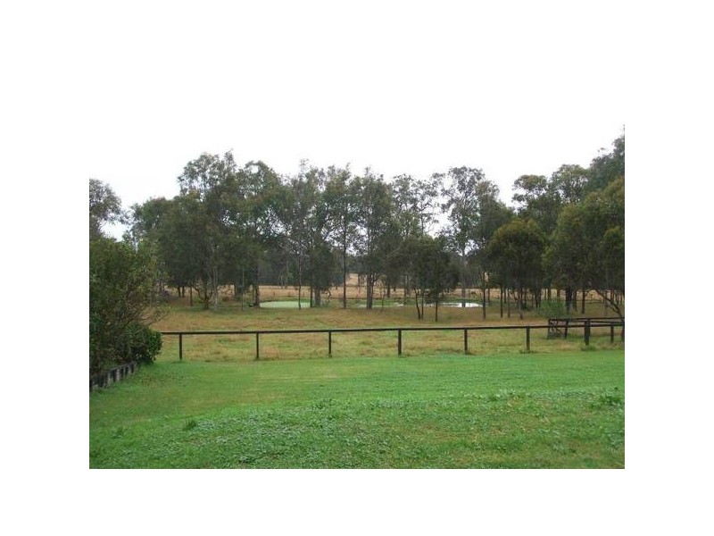 1 Grape Street, Seaham NSW 2324