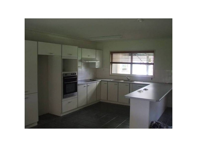 6 Scott Street, Seaham NSW 2324