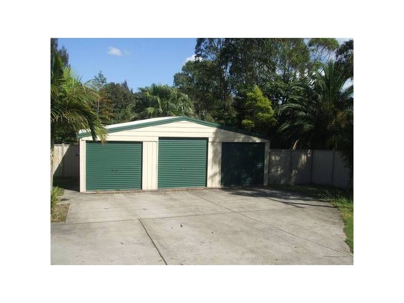 6 Scott Street, Seaham NSW 2324
