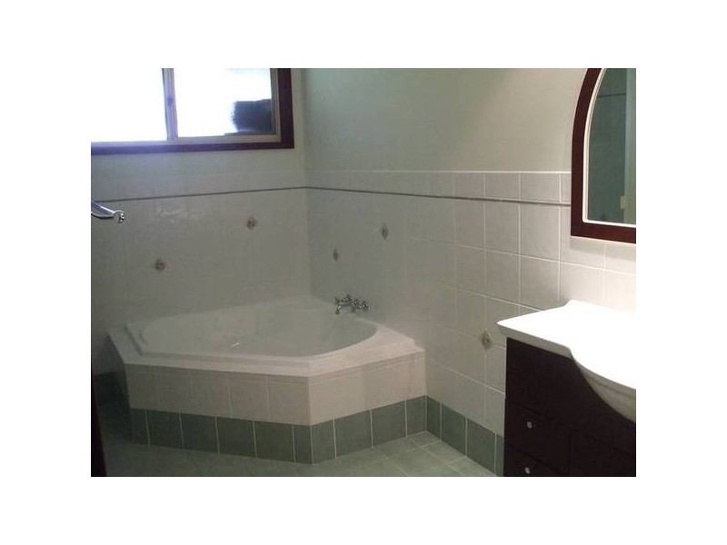 30 Rees James Rd, Raymond Terrace NSW 2324