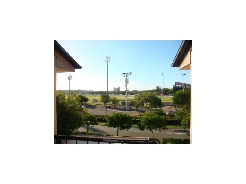 6/112 Kingsford Smith Drive, Hamilton QLD 4007