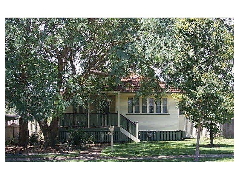 6 Birrell Street, Leichhardt QLD 4305