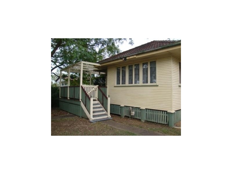 6 Birrell Street, Leichhardt QLD 4305