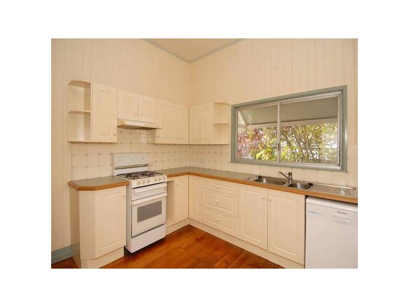 9 Lincoln Street, Wilston QLD 4051