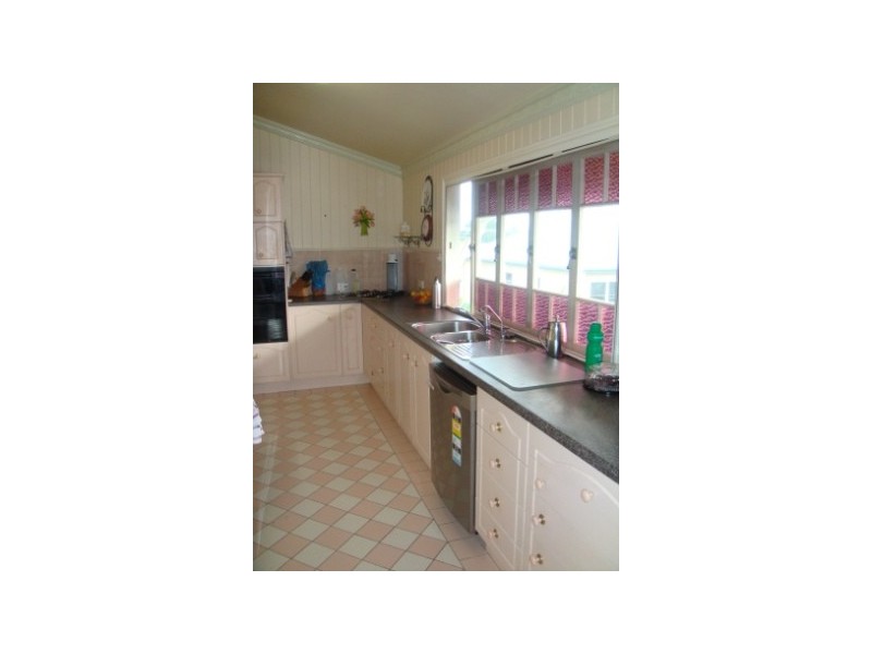 12 Mackay Street, Windsor QLD 4030