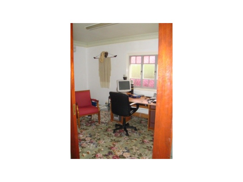 12 Mackay Street, Windsor QLD 4030