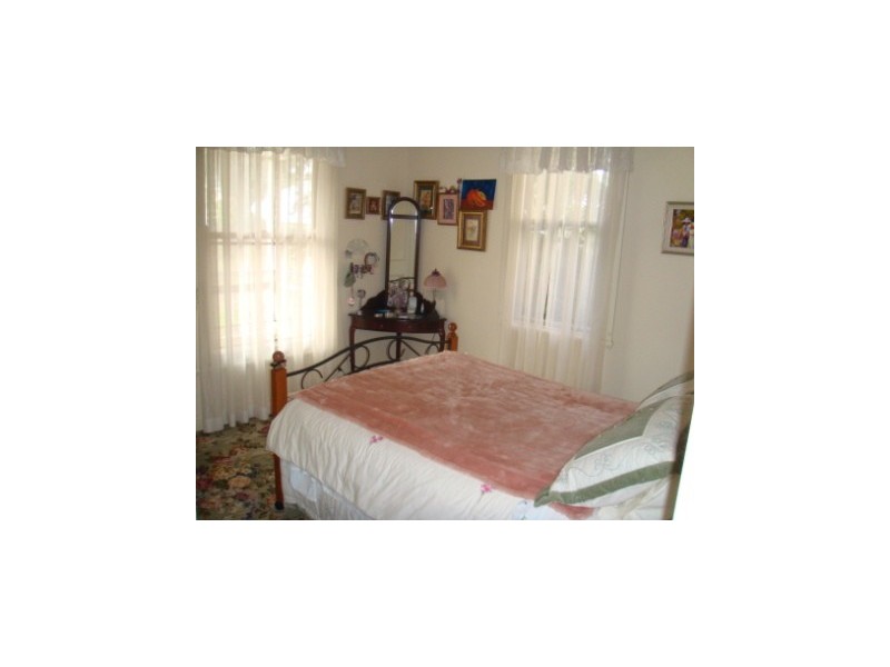 12 Mackay Street, Windsor QLD 4030