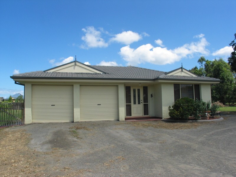 302 Stringybark Road, Nowra Hill NSW 2540