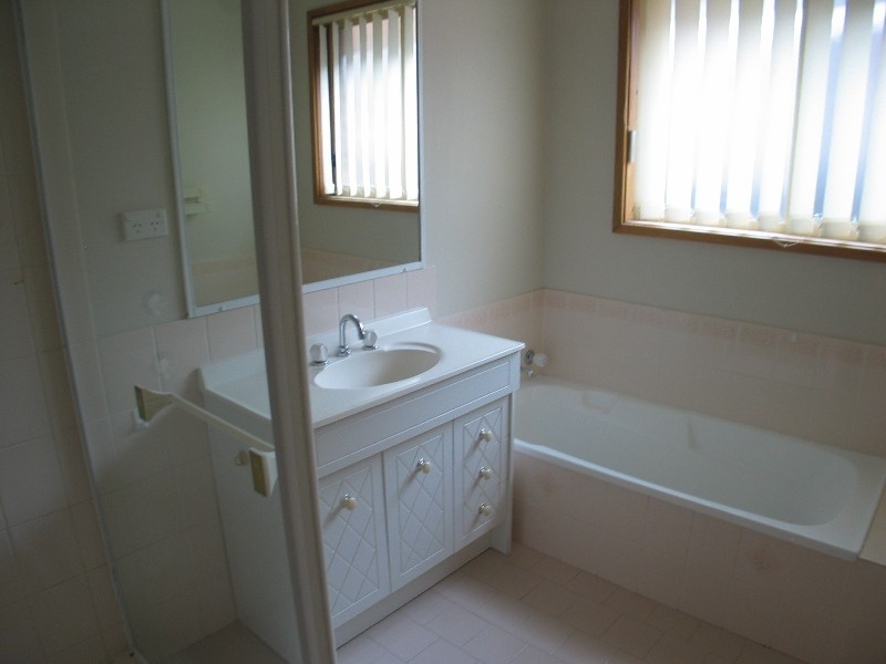 129 Jasmine Drive, Bomaderry NSW 2541