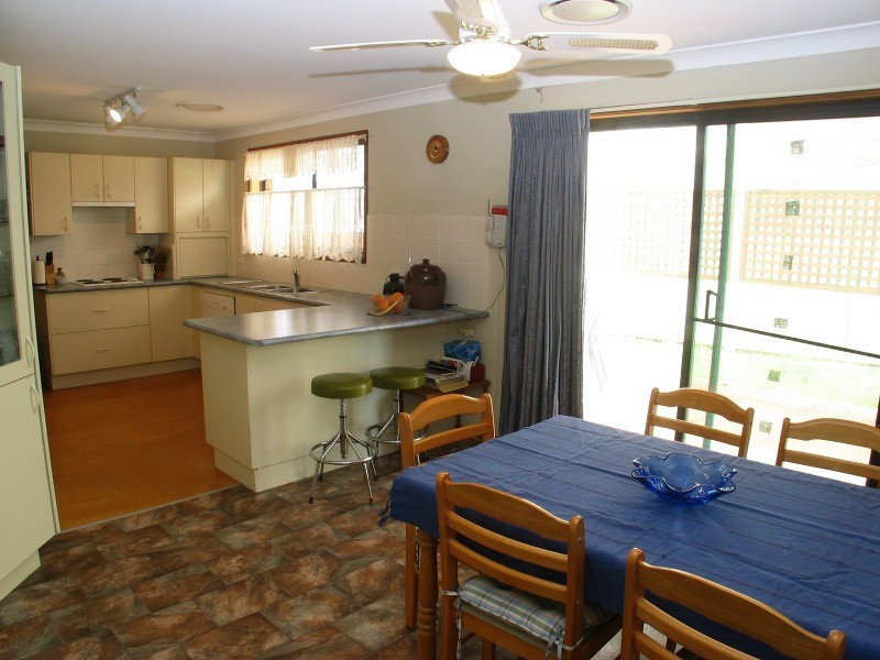 22 Amundsen Avenue, Shoalhaven Heads NSW 2535