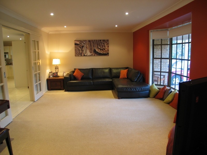 7 Cocos Palm Drive, Bomaderry NSW 2541