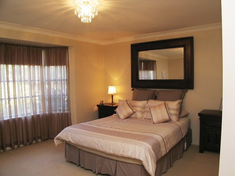 7 Cocos Palm Drive, Bomaderry NSW 2541